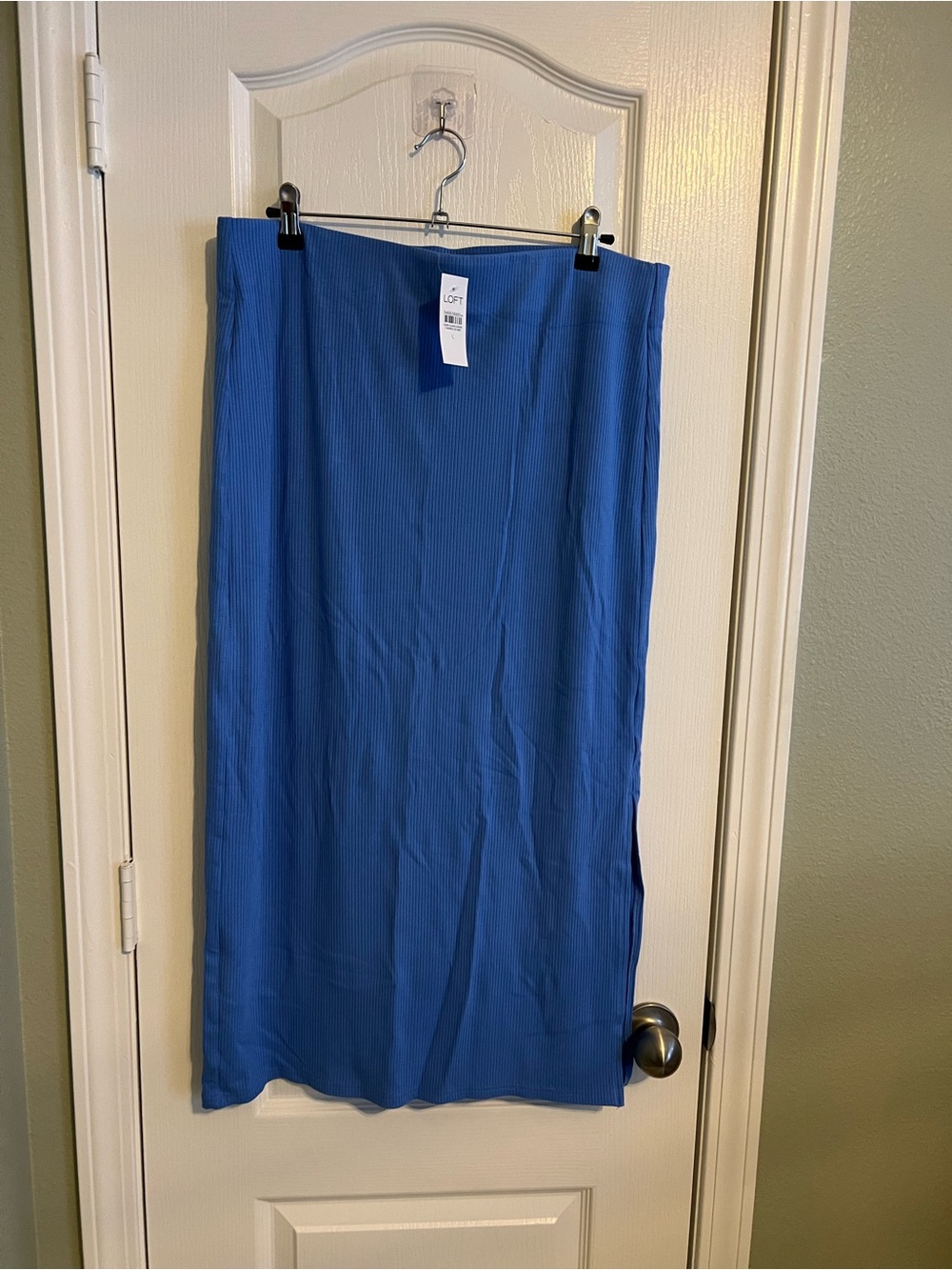 LOFT Blue Ribbed Midi Skirt Size Large NWT Side Slit Stretch